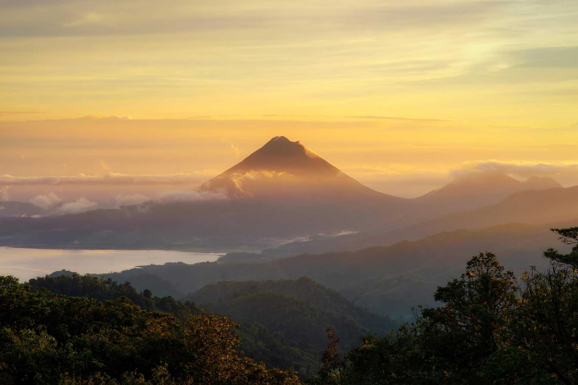 Daring Adventures and Cultural Gems: Costa Rica's Rainforests, Volcanoes, and Coastal Oases