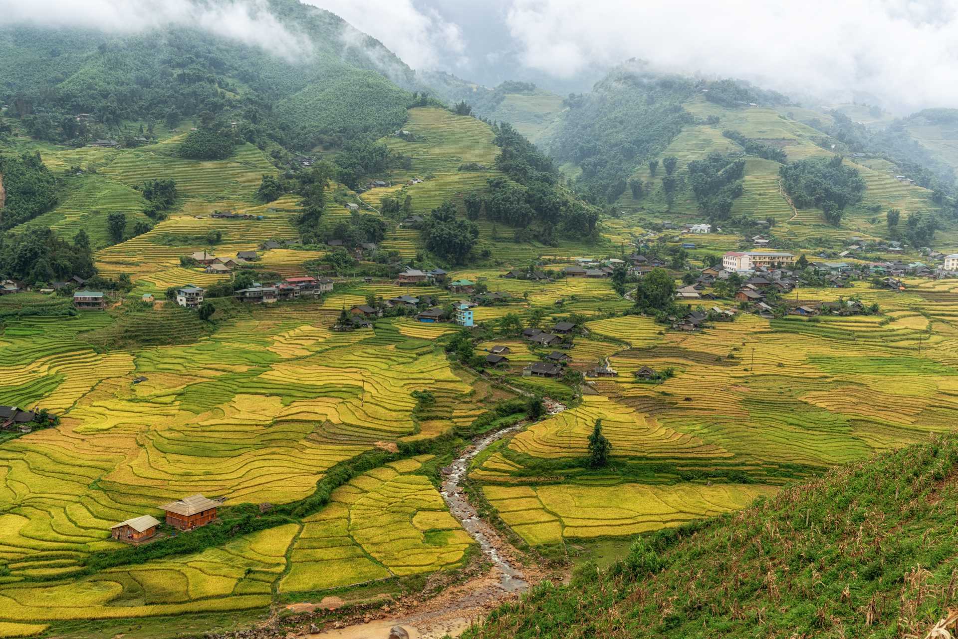 14 Days in Vietnam: Epic Trails, Temples and Terrain